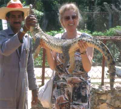 Weiblich, blond, blaue Augen, aber nicht blauugig